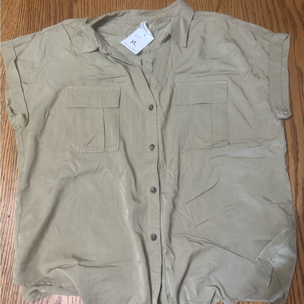 Zenana Outfitters Beige Button-Up Shirt